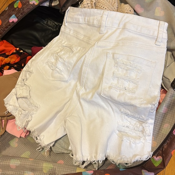 White denim shorts - Picture 2 of 4